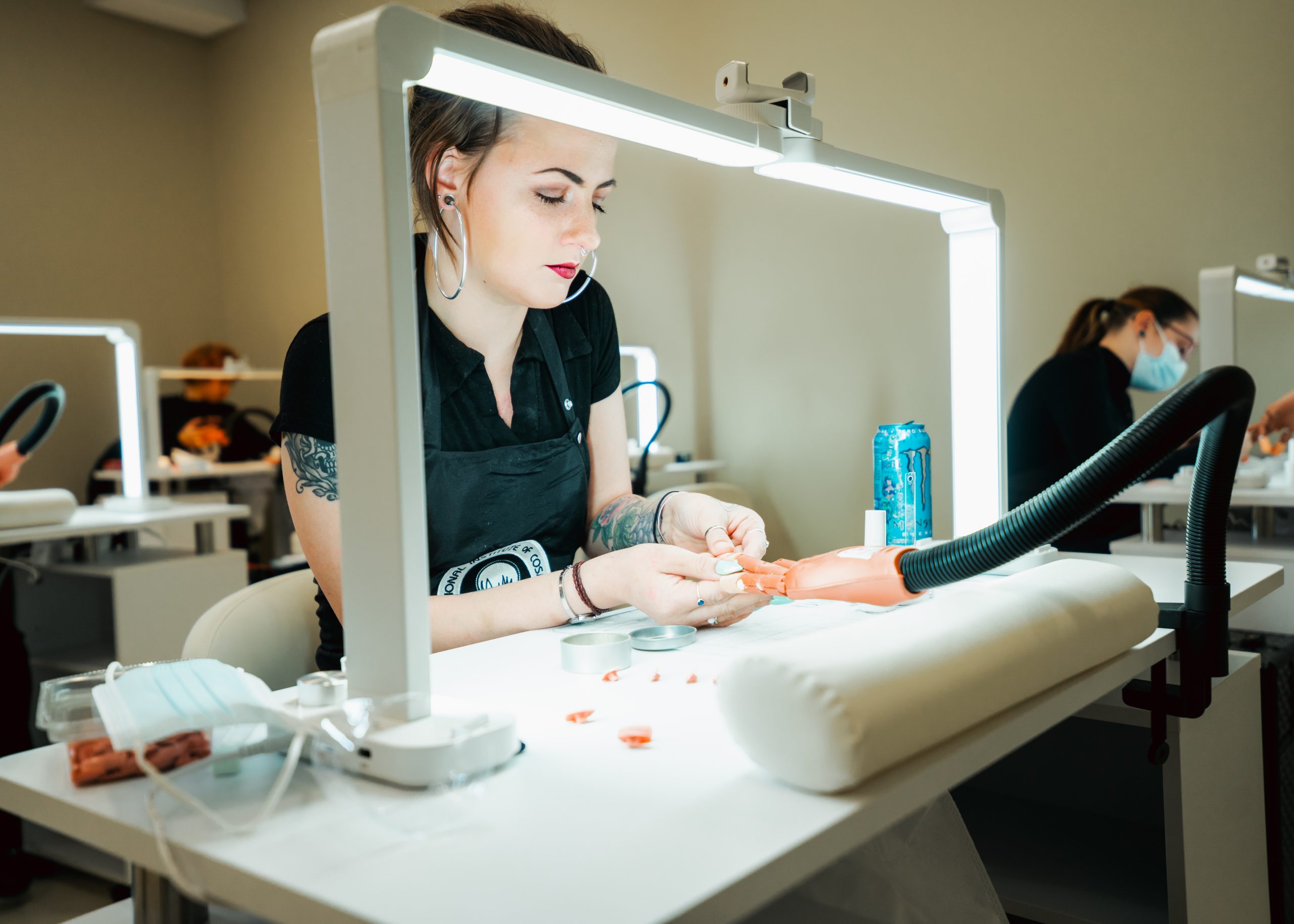 Nail Technician Icon